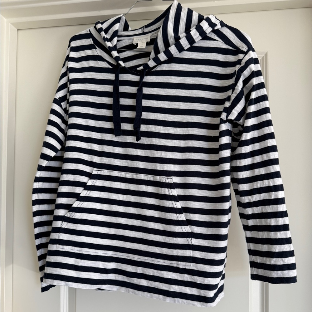 Woman’s lightweight hoodie